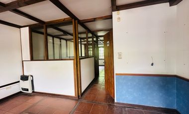 2 locales y un dpto en venta en Pinamar