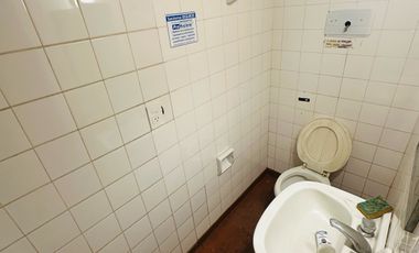 2 locales y un dpto en venta en Pinamar