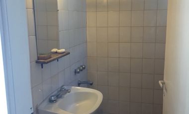 2 locales y un dpto en venta en Pinamar
