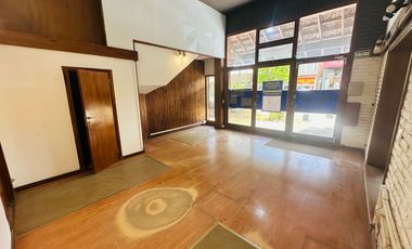 2 locales y un dpto en venta en Pinamar