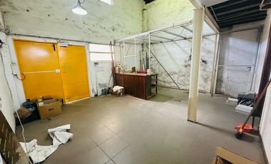 2 locales y un dpto en venta en Pinamar