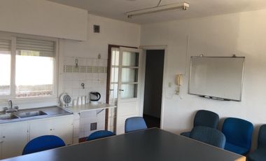 2 locales y un dpto en venta en Pinamar