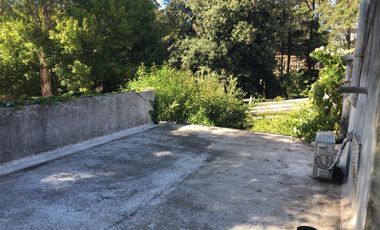 2 locales y un dpto en venta en Pinamar