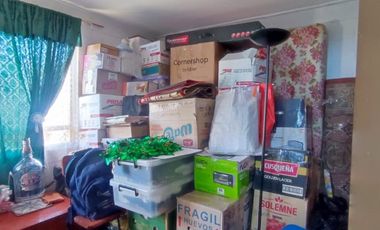 CASA  CON AMPLIACIONES REGULARIZADAS