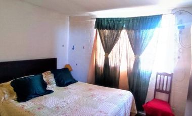 CASA  CON AMPLIACIONES REGULARIZADAS