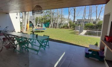 Casa en  San Matias - Area 2