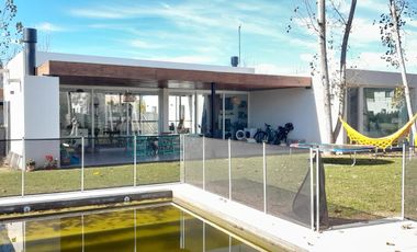Casa en  San Matias - Area 2