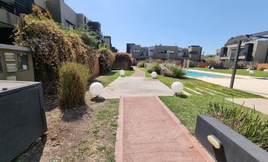 DEPARTAMENTO EN VENTA 3AMB - C/PARRILLA - ESPACIO LAS CAVAS CANNING
