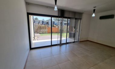 DEPARTAMENTO EN VENTA 3AMB - C/PARRILLA - ESPACIO LAS CAVAS CANNING