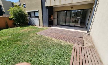 DEPARTAMENTO EN VENTA 3AMB - C/PARRILLA - ESPACIO LAS CAVAS CANNING