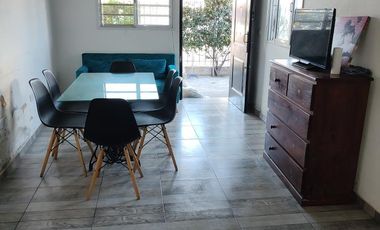 Casa en venta - 2 Dormitorios 2 Baños - Cochera - 100Mts2 - Quilmes Oeste