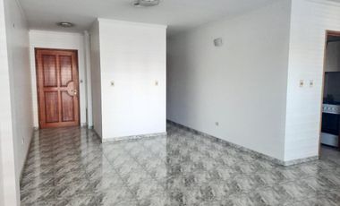 Departamento en semipiso de 3 dormitorios en alquiler- Área Centro Este