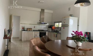 CASA-VENTA BARRIO CERRADO-PILAR DEL ESTE SANTA GUADALUPE