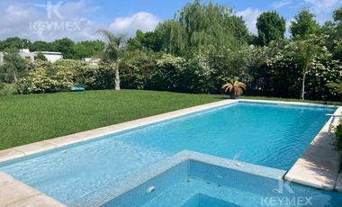 CASA-VENTA BARRIO CERRADO-PILAR DEL ESTE SANTA GUADALUPE