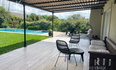 CASA-VENTA BARRIO CERRADO-PILAR DEL ESTE SANTA GUADALUPE