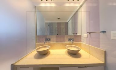 Venta 4 dormitorios triplex Parrilla Quincho Terraza Hidromasaje Sauna 3 cocheras Belgrano