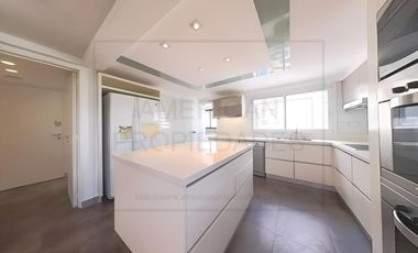 Venta 4 dormitorios triplex Parrilla Quincho Terraza Hidromasaje Sauna 3 cocheras Belgrano