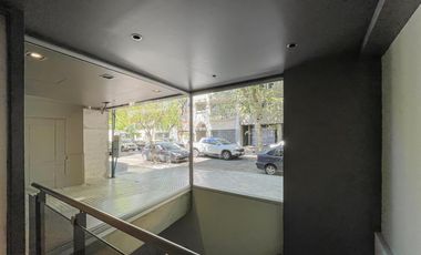 Oficina en planta baja en 2 nivels con baño y cocina, opcional cochera