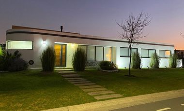 Casa en  alquiler temporario  - Puertos del Lago - Escobar
