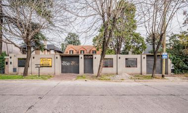 Casa en Monte Grande - 3 dormitorios y escritorio - APTO CREDITO