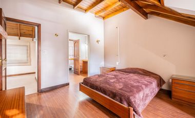 Casa en Monte Grande - 3 dormitorios y escritorio - APTO CREDITO