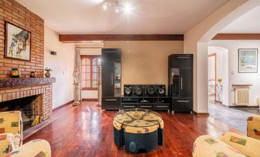 Casa en Monte Grande - 3 dormitorios y escritorio - APTO CREDITO