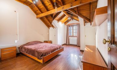 Casa en Monte Grande - 3 dormitorios y escritorio - APTO CREDITO