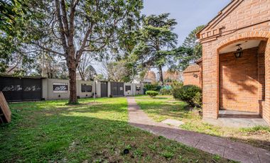 Casa en Monte Grande - 3 dormitorios y escritorio - APTO CREDITO