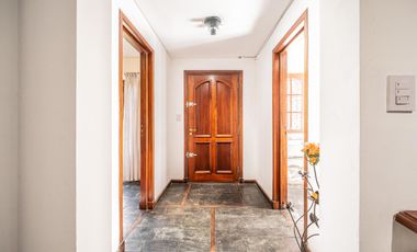 Casa en Monte Grande - 3 dormitorios y escritorio - APTO CREDITO