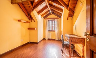 Casa en Monte Grande - 3 dormitorios y escritorio - APTO CREDITO