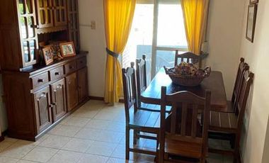Vendo Depto. 2 Dorm. c/cochera amueblado