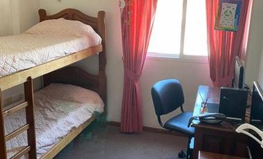 Vendo Depto. 2 Dorm. c/cochera amueblado