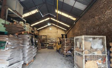 GALPÓN 209 MT2 en Barrio Industrial