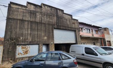 GALPÓN 209 MT2 en Barrio Industrial
