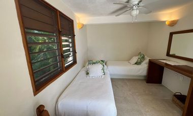 CASA EN RENTA EN LAS BRISAS ACAPULCO