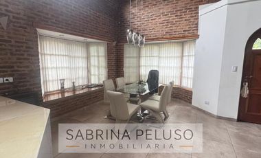 Casa en Canning (E. Echeverria)