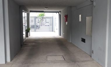 VENTA DEARTAMENTO CON BALCON Y COCHERA, MORON