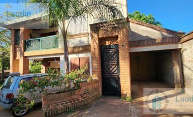 Se vende casa amplia sobre Ruta 12 frente a Mercado Central - Posadas