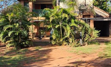 Se vende casa amplia sobre Ruta 12 frente a Mercado Central - Posadas