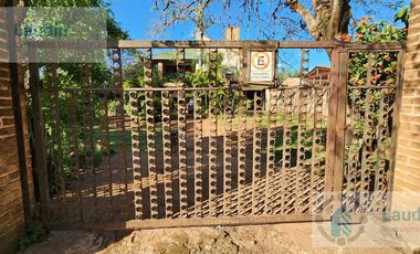 Se vende casa amplia sobre Ruta 12 frente a Mercado Central - Posadas