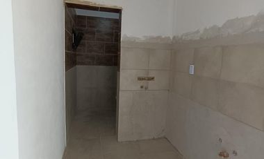 Excelente edificio  comercial con galpon a estrenar