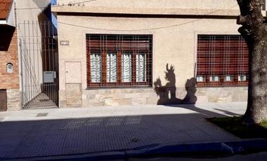 IMPECABLE inmueble apto 2 familias - OPORTUNIDAD!!!