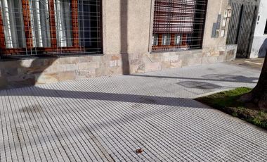 IMPECABLE inmueble apto 2 familias - OPORTUNIDAD!!!