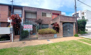 Casa en  Cardenal Fasolino al 800