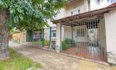 Casa en Venta en Boulogne con Amplio Terreno y Buenos Accesos