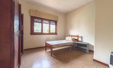 Casa en Venta en Boulogne con Amplio Terreno y Buenos Accesos