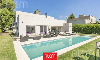 Casa en venta en Don Joaquin, Canning