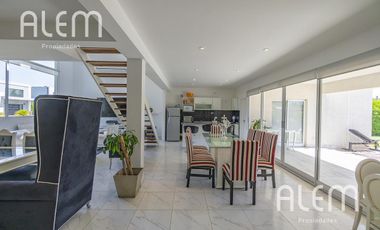 Casa en venta en Don Joaquin, Canning