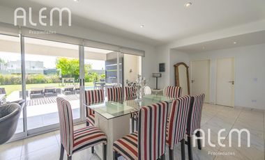 Casa en venta en Don Joaquin, Canning