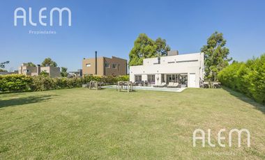Casa en venta en Don Joaquin, Canning
